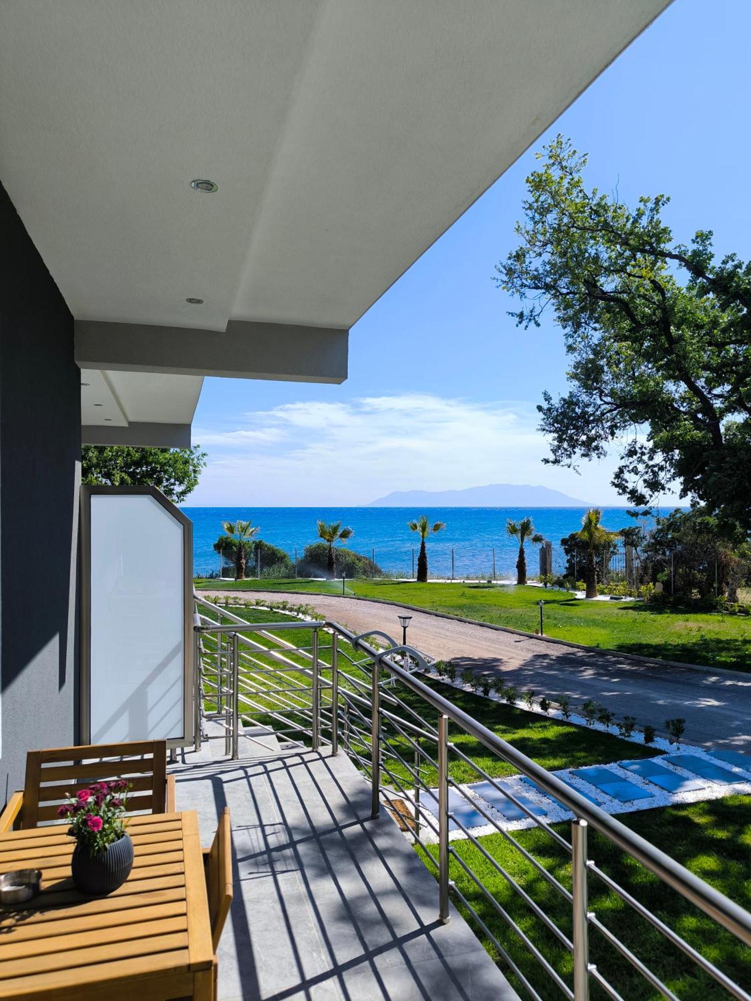 Ataraxia Homes Alexandroupoli Esterno foto