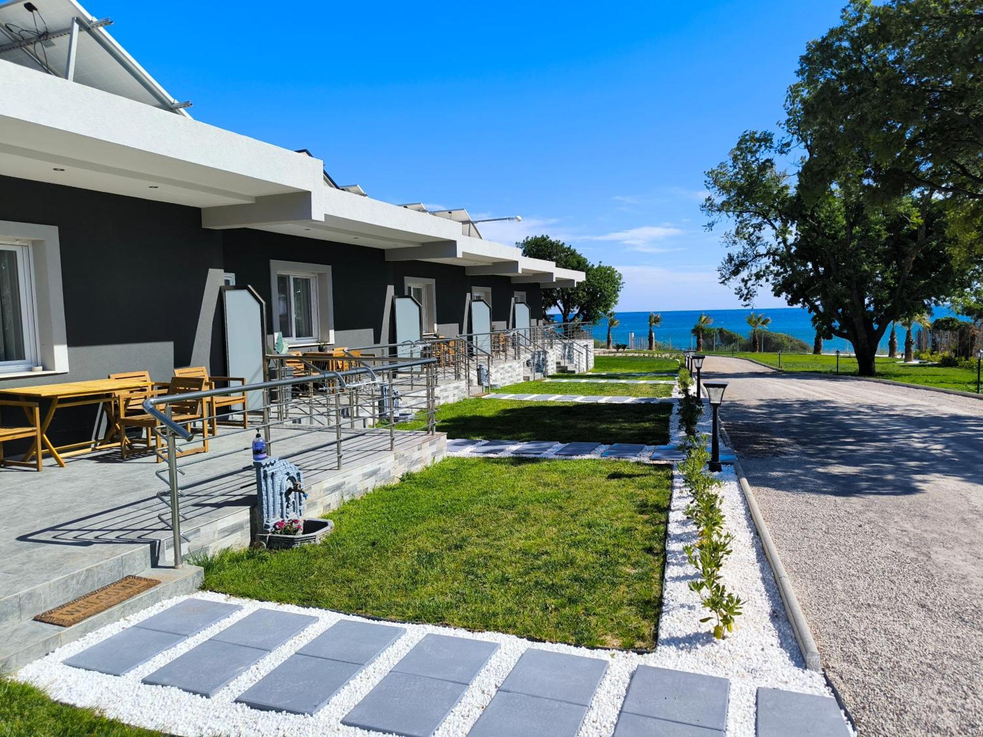 Ataraxia Homes Alexandroupoli Esterno foto